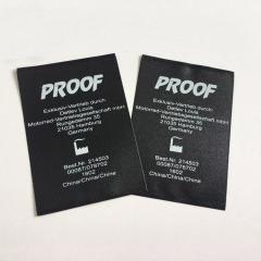 etichette in raso lavabili con base nera
