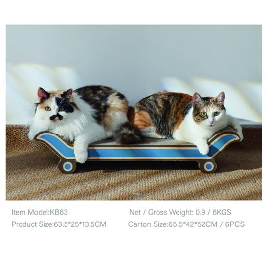 La poltrona tiragraffi per gatti è comoda tutto l'anno.